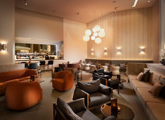 australia/top-end/bar/palm-court-bar-lounge