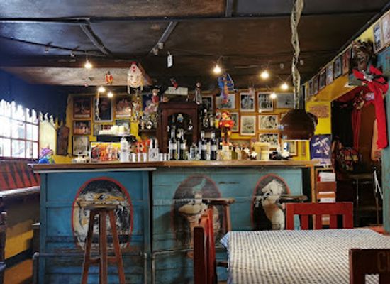 guatemala/lake-atitlan/bar/circus-bar