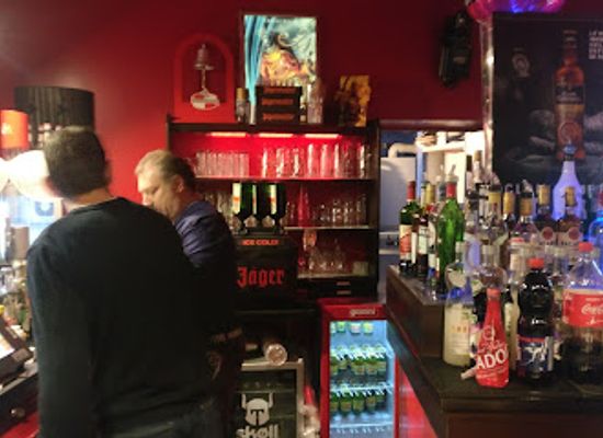 france/auvergne/bar/3-monkeys-pub