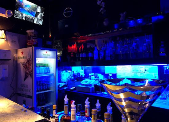 guam/ritidian-point/bar/pit-in-karaoke-bar-lounge