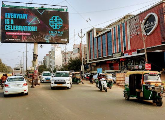 india/agra/taj-ganj/bar/the-lounge