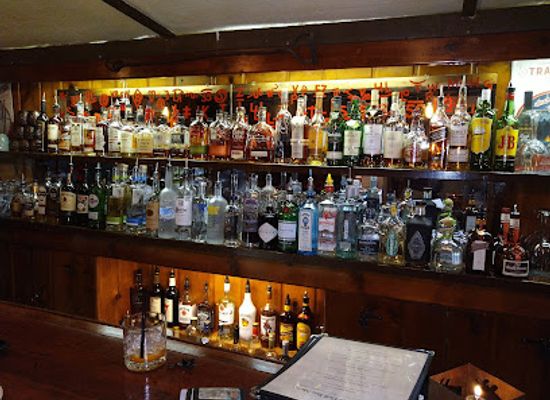 montana/the-beartooth-mountains/bar/old-piney-dell-restaurant