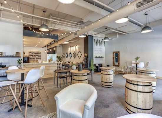 minnesota/driftless-area/bar/the-vine-room