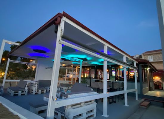 croatia/trogir/bar/beach-bar-relax