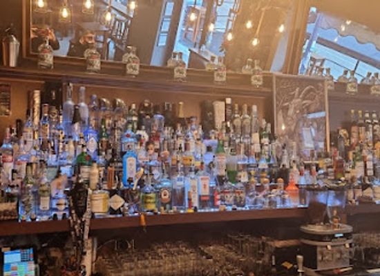 italy/milan/bar/monkey-cocktail-bar