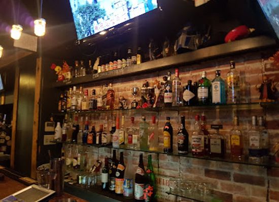 japan/osaka/bar/moonshine-karaoke-bar