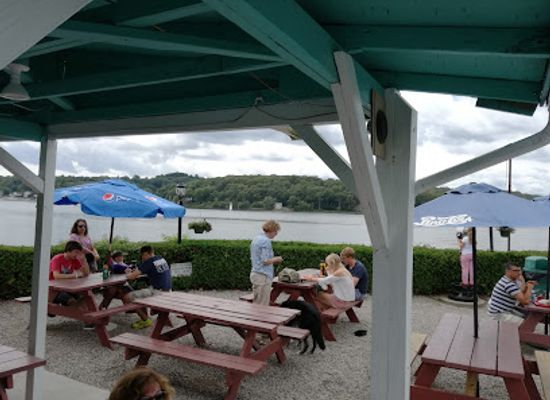 connecticut/southeastern-connecticut/bar/sea-view-snack-bar