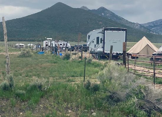 idaho/city-of-rocks-national-reserve/bar/city-of-rocks-camp-and-climb