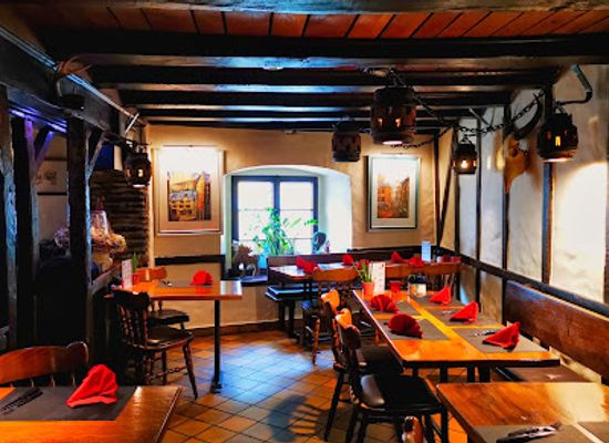 luxembourg/vianden/bar/auberge-aal-veinen-beim-hunn