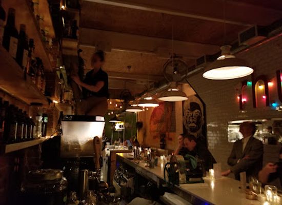 canada/greater-toronto-area/bar/rhum-corner