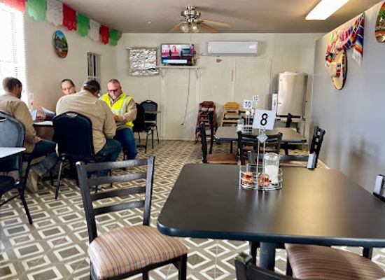 new-mexico/carlsbad-caverns/bar/roque-burrito-s-and-restaurant