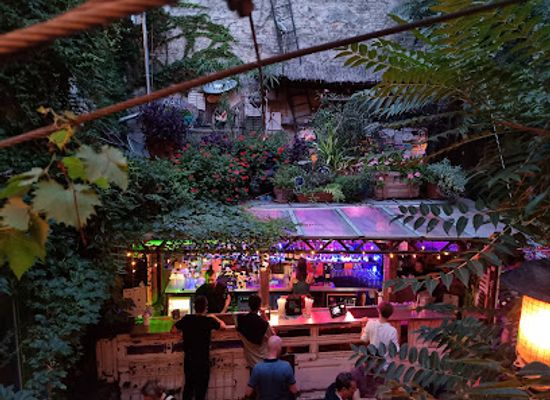 hungary/bukk-national-park/bar/ruin-bars-budapest