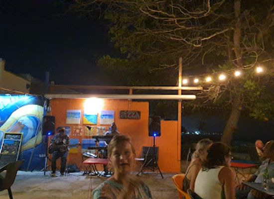barbados/rockley/bar/oasis-on-the-boardwalk