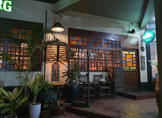 myanmar-burma/bago-region/bar/byblos-pub-grill