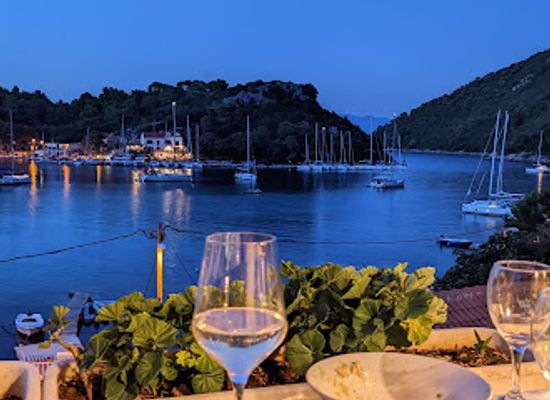 croatia/mljet-island/bar/restoran-maestral