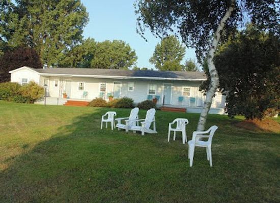 vermont/grand-isle-county/bar/ruthcliffe-lodge