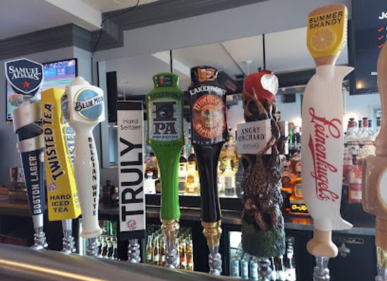 wisconsin/racine/bar/michigans-pub