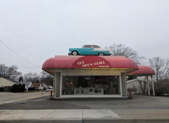 michigan/st-joseph/bar/neon-grill
