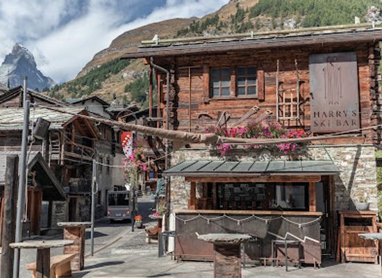 switzerland/gornergrat/bar/harry-s-ski-bar