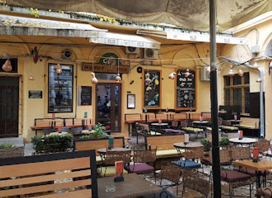 serbia/vojvodina/bar/mamut-pub