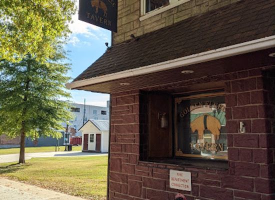 delaware/bombay-hook-national-wildlife-refuge/bar/the-golden-fleece-tavern