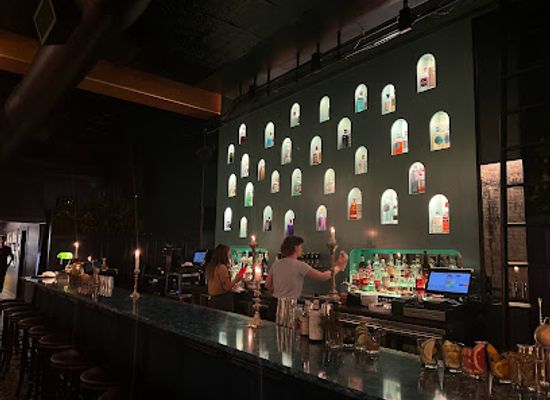 wisconsin/madison/capitol-square/bar/the-botanist-social