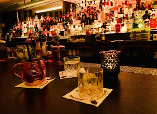 germany/dusseldorf/medienhafen/bar/boothby-s-bar