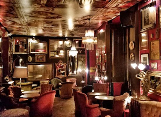 portugal/lisbon/bar/pensao-amor