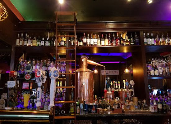 massachusetts/worcester/bar/whiskey-on-water