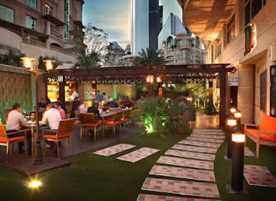 united-arab-emirates/dubai/bar/double-decker-pub