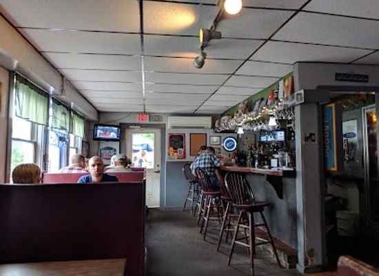 maine/kennebec-county/bar/dugout-bar-grill