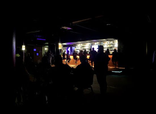 marshall-islands/majuro/bar/jitak-en-likatu-bar