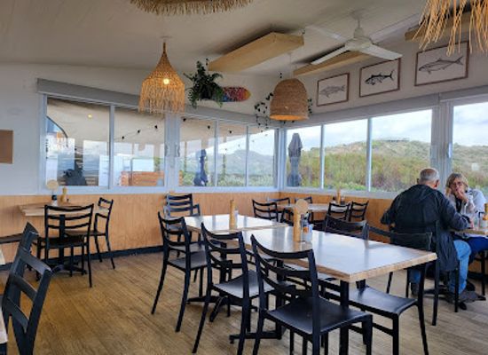 australia/coorong/bar/kuti-shack