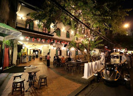 thailand/bangkok/khao-san/bar/molly-bar