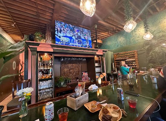 wisconsin/lake-geneva/bar/house-of-bogini