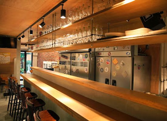japan/hiroshima/bar/hangout-taros-brewing-beer-pub