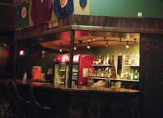 montana/glacier-national-park/bar/stonefly-lounge
