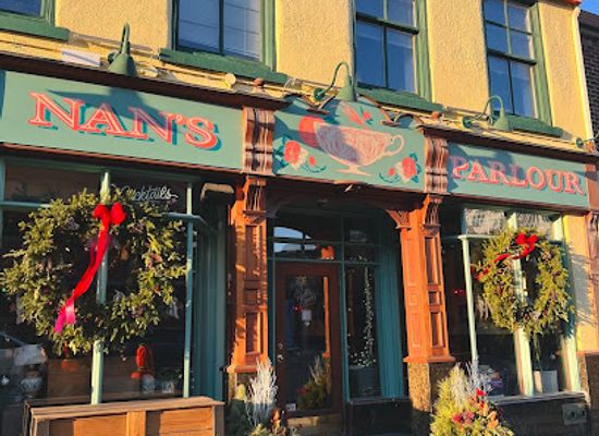 canada/ottawa-valley/bar/nan-s-parlour