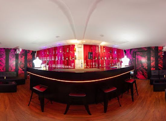 el-salvador/highlands/bar/hunter-house-club