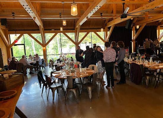 vermont/camel-s-hump-state-park/bar/mad-river-barn