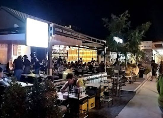 thailand/rayong/bar/moof-bar-eatery