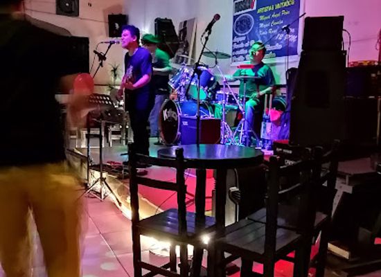 peru/tumbes/bar/katharsis