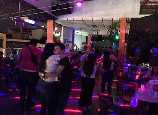 colombia/villavicencio/bar/terraza-bar-marandua