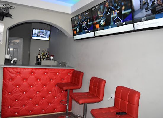 jamaica/surrey-county/bar/oasis-sports-bar