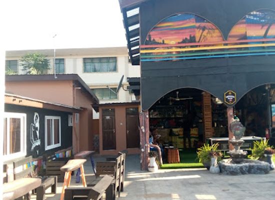 ghana/mamprugu/bar/wengeze-bitters-wengeze-pub-restaurant-sport-bar-and-guest-house