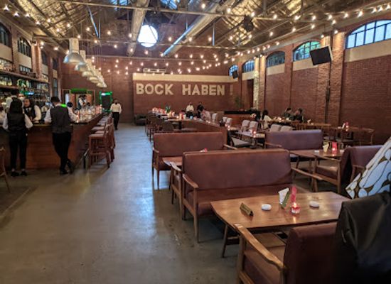 indonesia/jakarta/bar/beer-hall