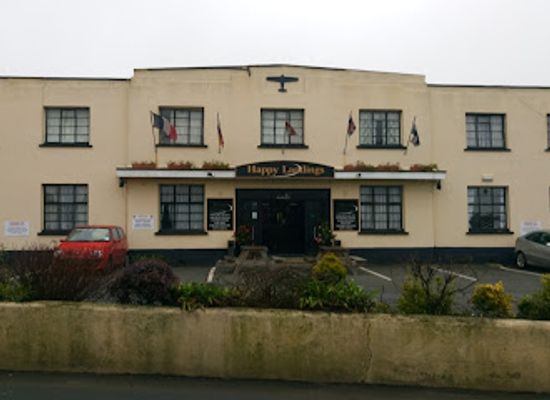 guernsey/forest/bar/happy-landings