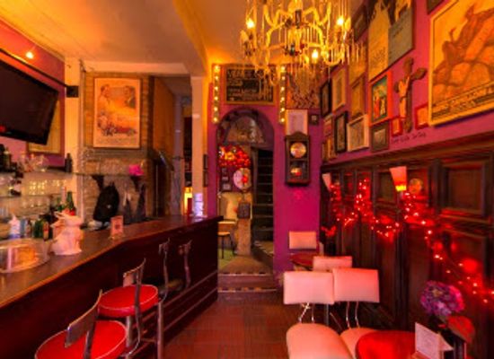 colombia/bogota/chapinero/bar/village-cafe