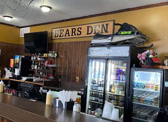 michigan/pictured-rocks-national-lakeshore/bar/the-bears-den