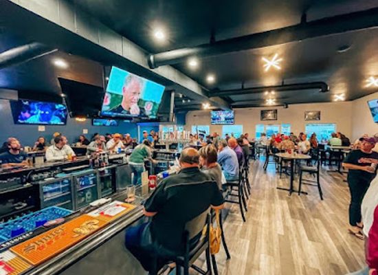 south-dakota/watertown/bar/labbie-s-sports-bar-grill